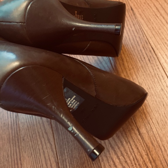 🤎 Brown Leather Fabric Pointed Boot by Nine West - Picture 10 of 10